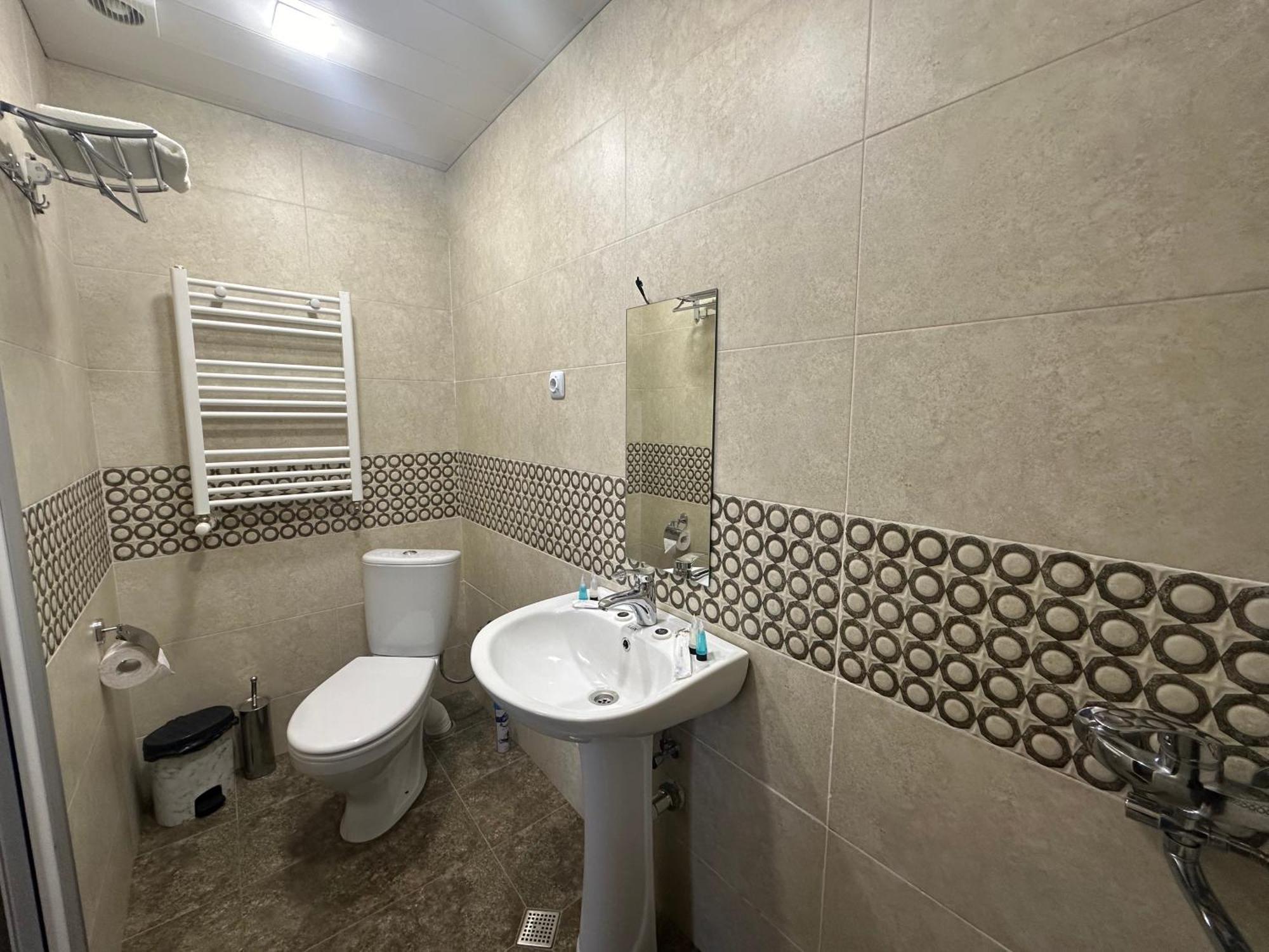 Hotel Dari Kazbegi Esterno foto